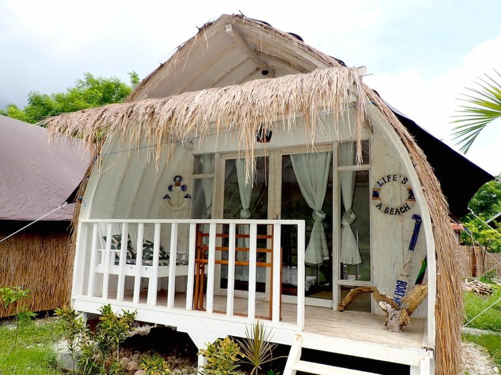 Maleo Moyo Hotel & Dive Resort Moyo Island Exterior foto